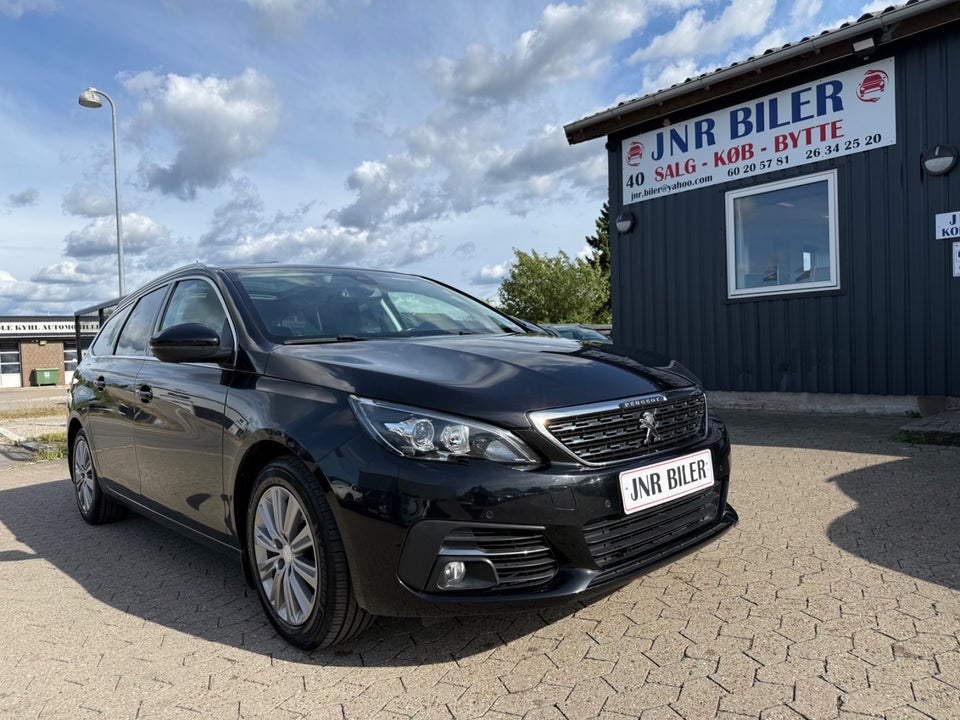 Peugeot 308 1,6 BlueHDi 120 Allure SW 5d
