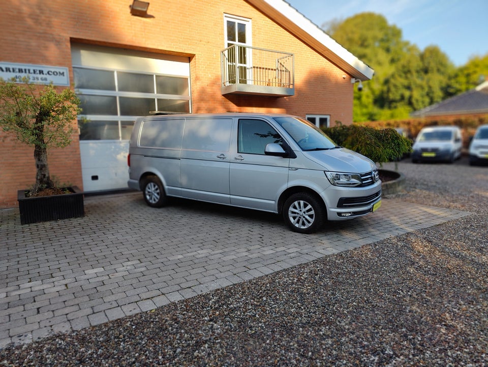 VW Transporter 2,0 TDi 150 Kassevogn DSG lang