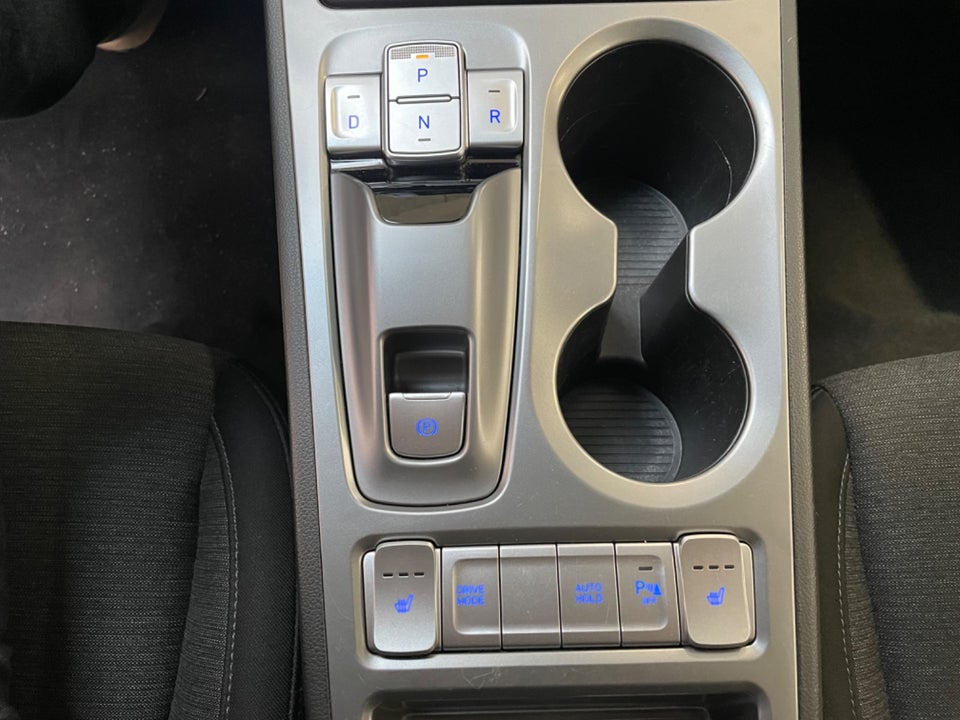 Hyundai Kona 64 EV Essential 5d