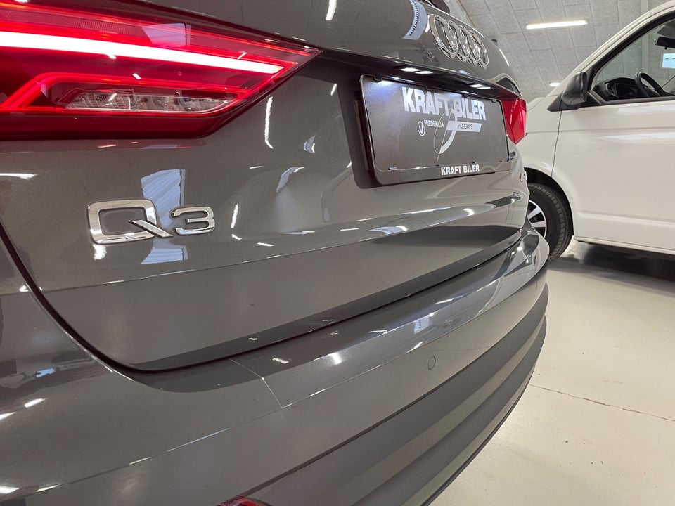 Audi Q3 45 TFSi e Attitude plus S-tr. 5d