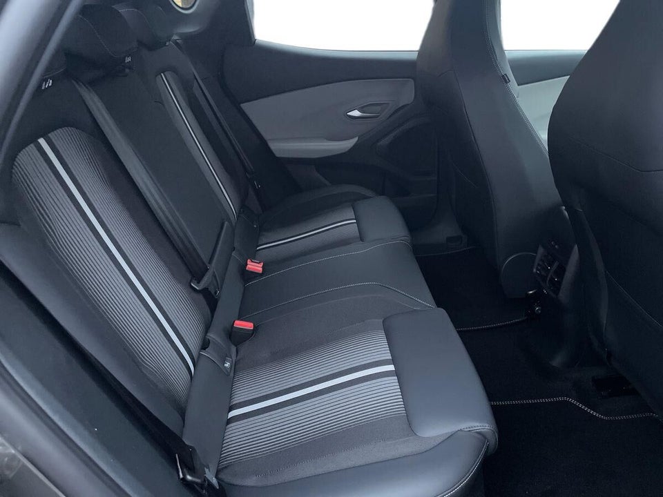 Ford Capri 82 Select Extended Range 5d