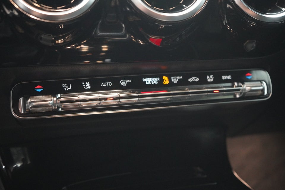 Mercedes A200 1,3 AMG Line aut. 5d