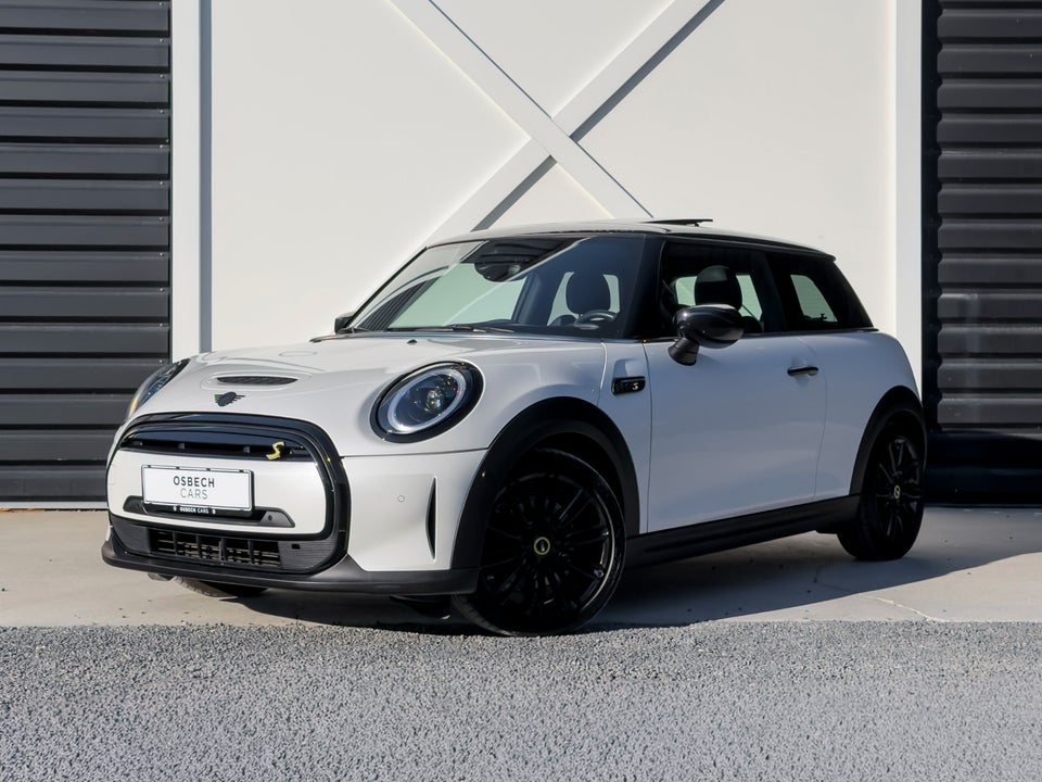MINI Cooper SE Classic Trim 3d
