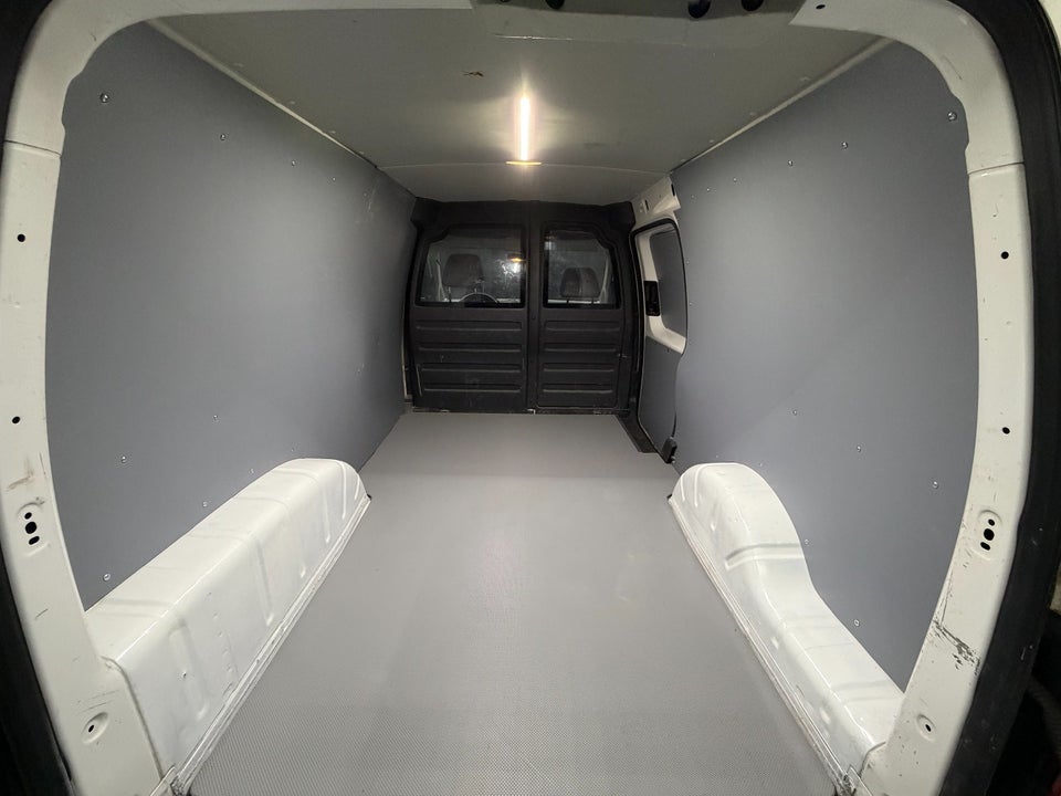VW Caddy Maxi 1,6 TDi 102 DSG BMT Van 4d