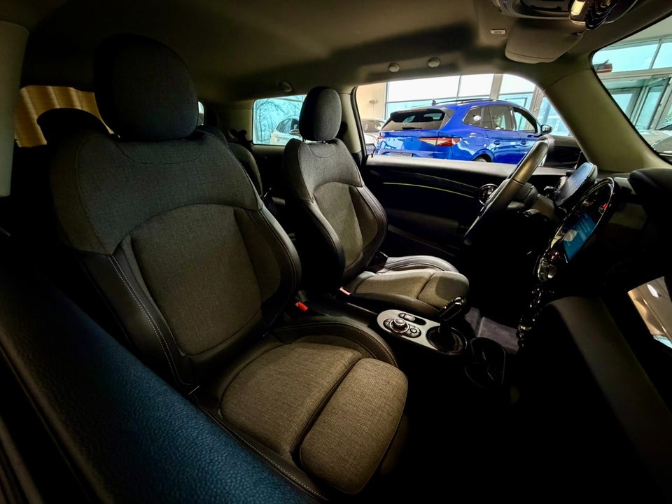 MINI Cooper SE Camden Edition 3d