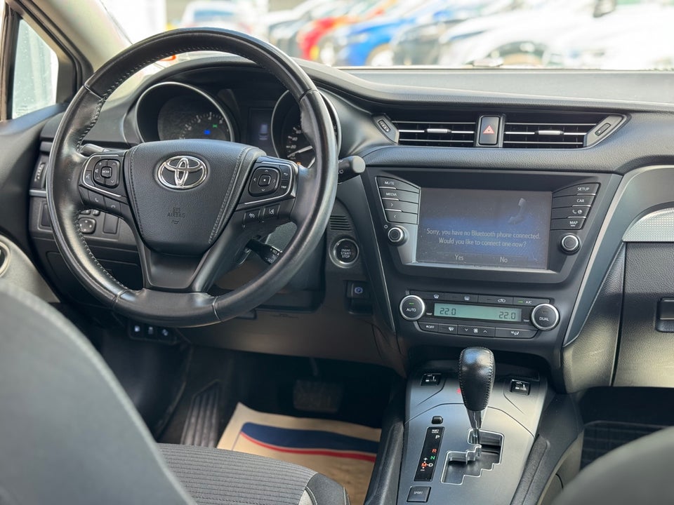Toyota Avensis 1,8 VVT-i T2 Premium Touring Sports MDS 5d
