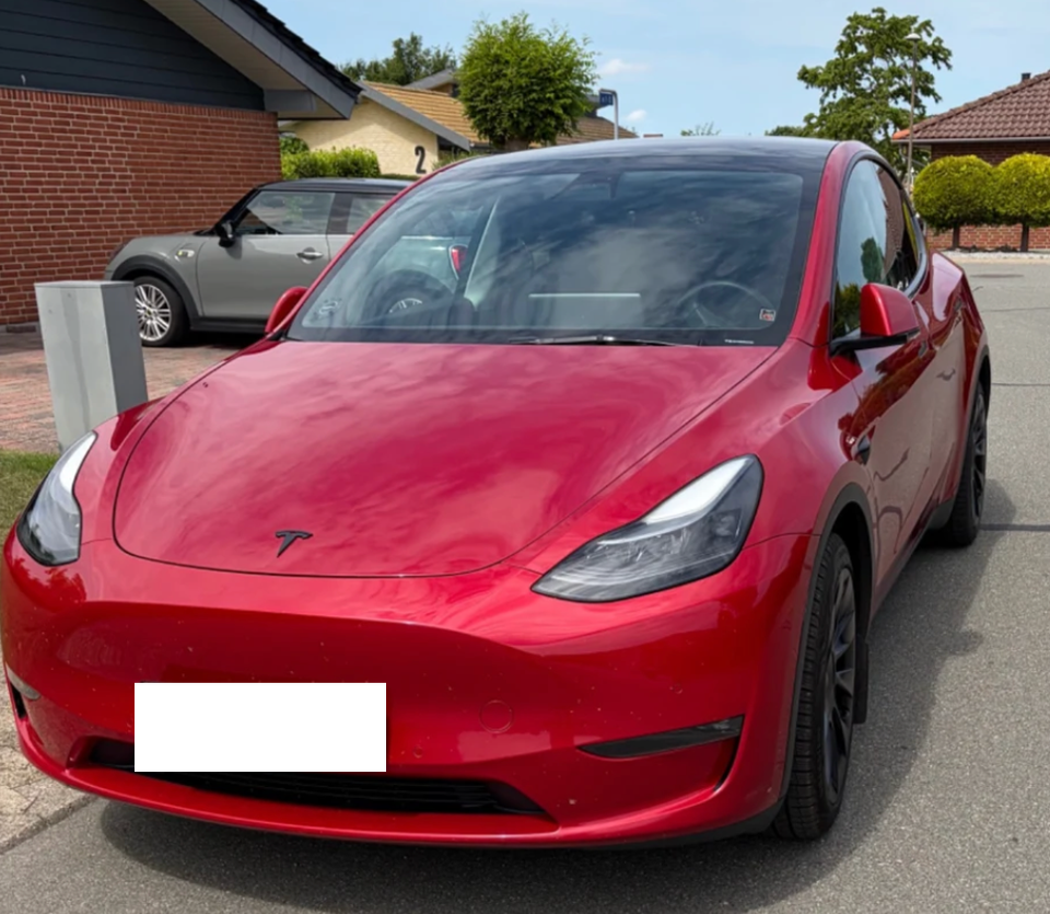 Tesla Model Y Long Range AWD 5d