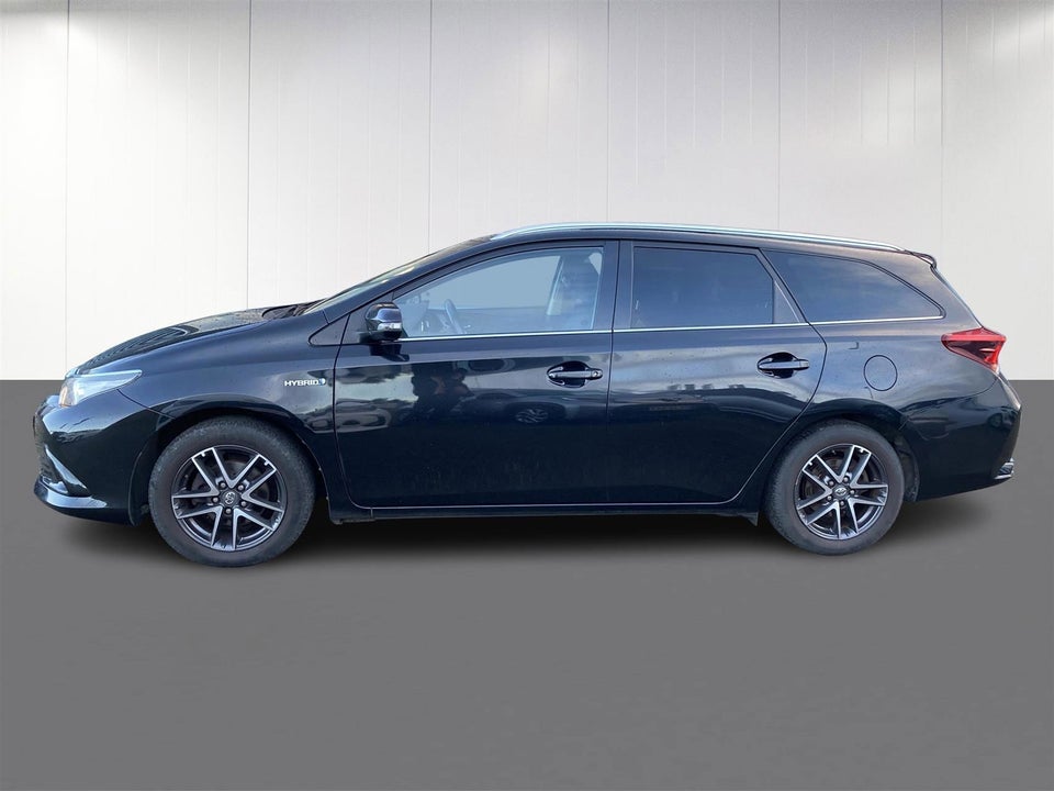 Toyota Auris 1,8 Hybrid Prestige Touring Sports CVT 5d