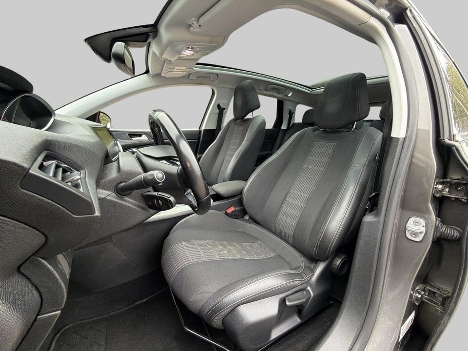 Peugeot 308 1,2 e-THP 130 Allure Sky SW 5d