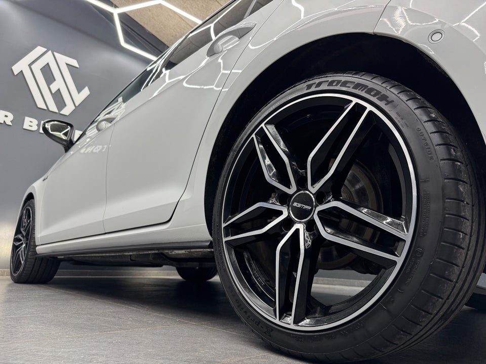 VW Golf VII 1,4 GTE DSG 5d