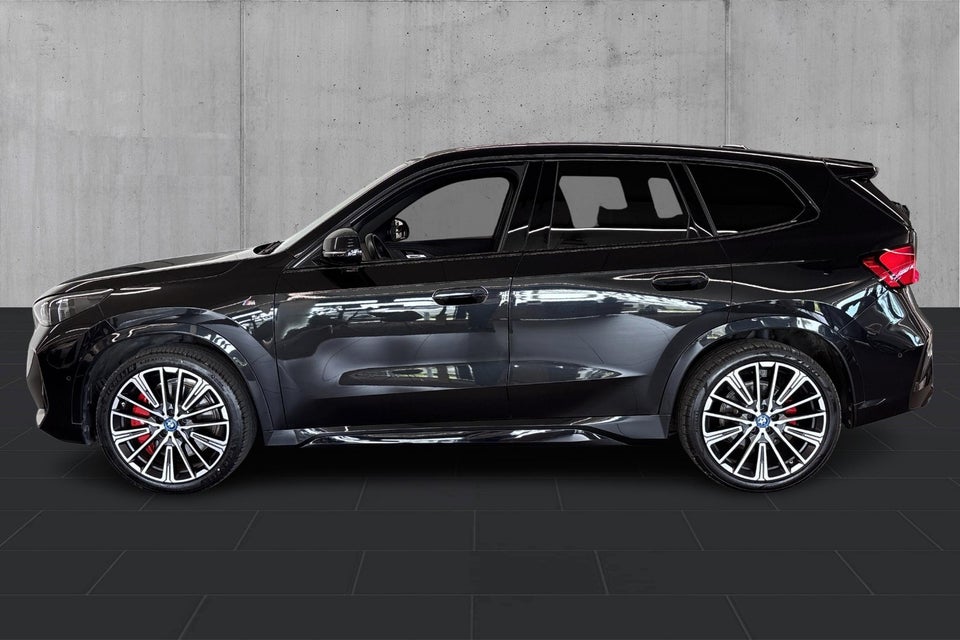 BMW iX1 xDrive30 M-Sport 5d