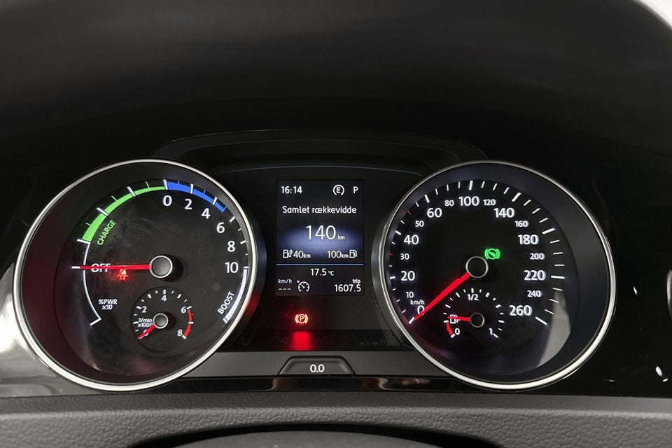 VW Golf VII 1,4 GTE DSG 5d