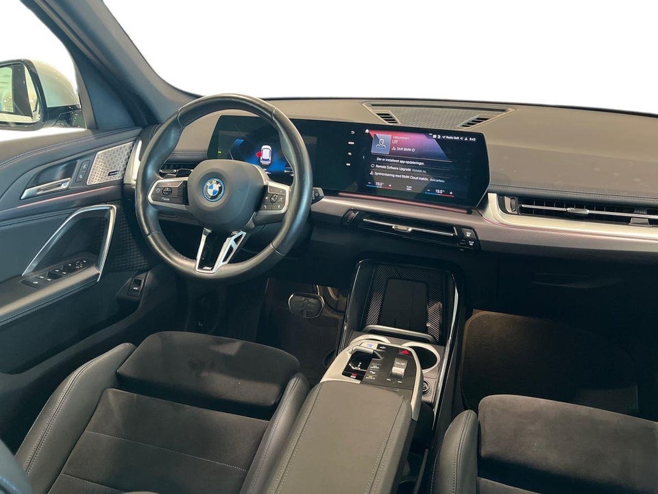 BMW iX1 xDrive30 Charged M-Sport 5d