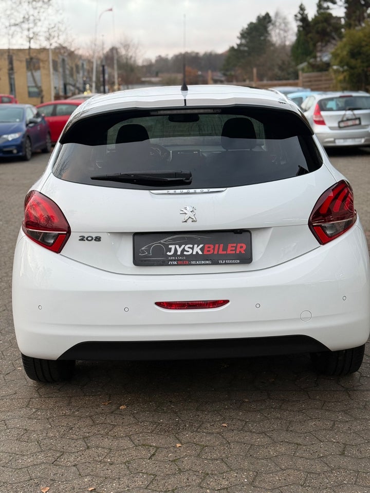 Peugeot 208 1,6 BlueHDi 100 Allure Sky 5d