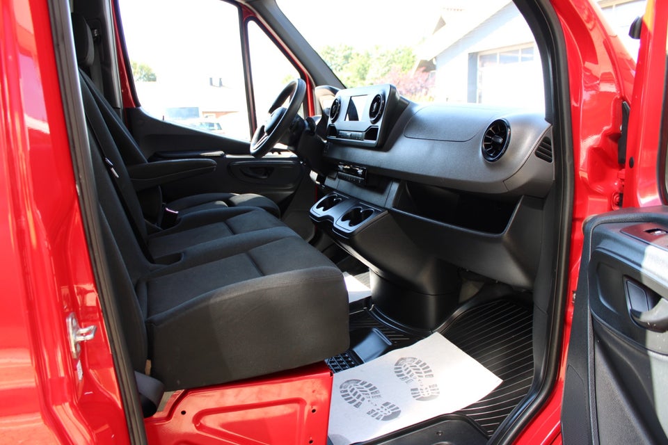 Mercedes Sprinter 317 2,0 CDi A2 Kassevogn aut. RWD