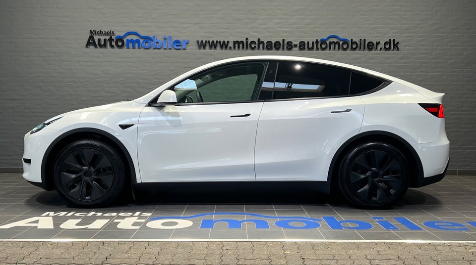 Tesla Model Y RWD 5d