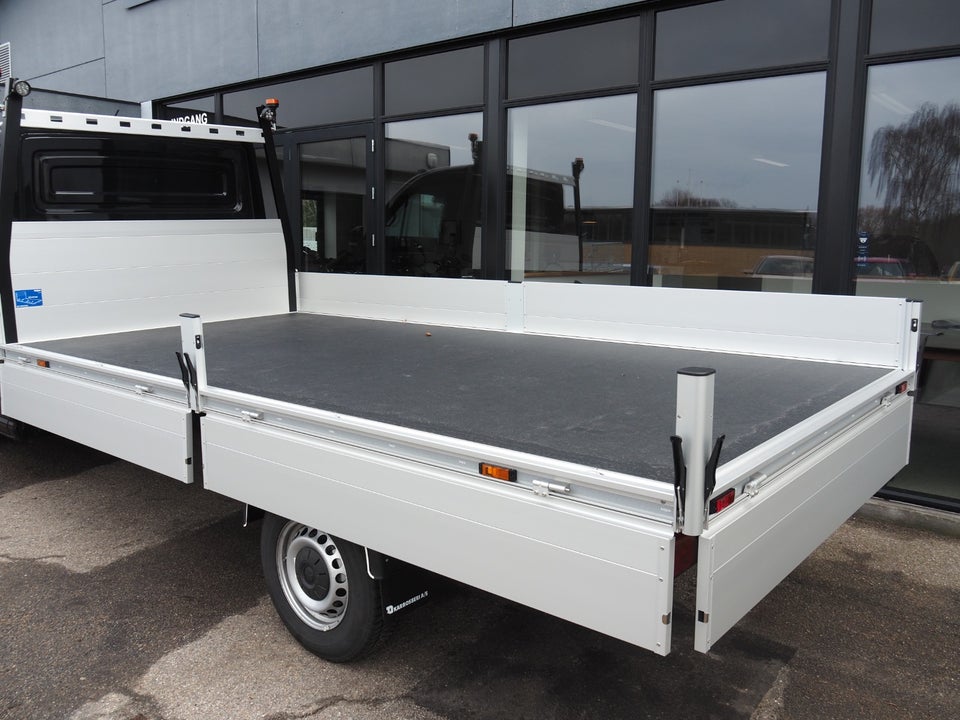 VW Crafter 35 2,0 TDi 177 Ladvogn L4 aut.