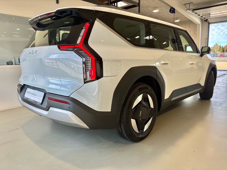 Kia EV9 76 Standard Range Upgrade RWD 7prs 5d