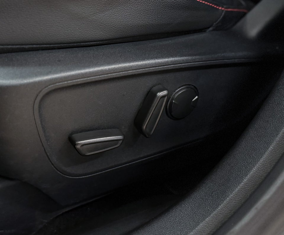 Ford Kuga 2,5 PHEV ST-Line CVT 5d