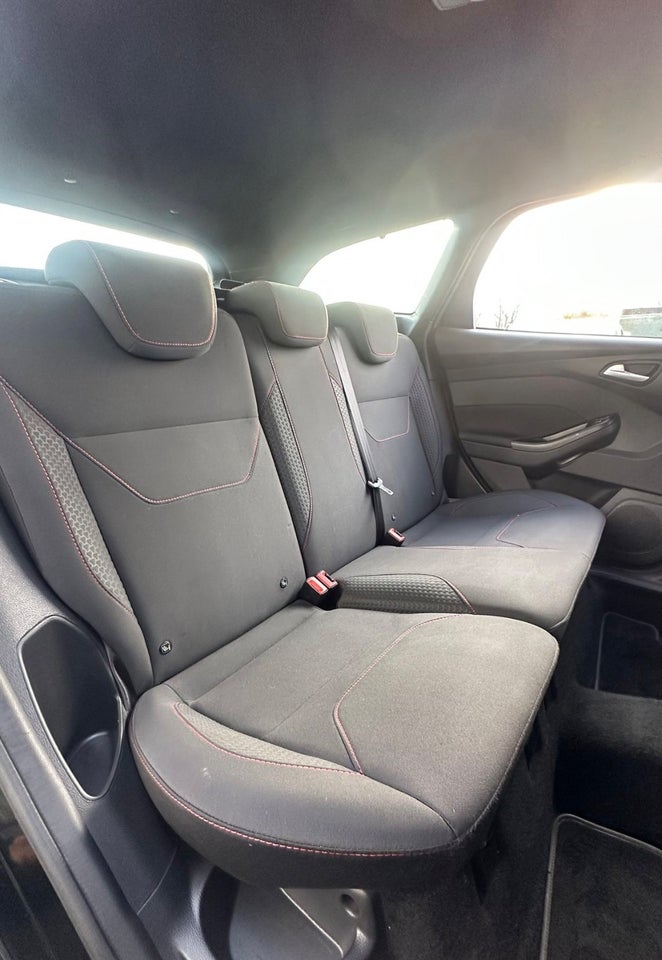 Ford Focus 1,5 EcoBlue ST-Line stc. 5d