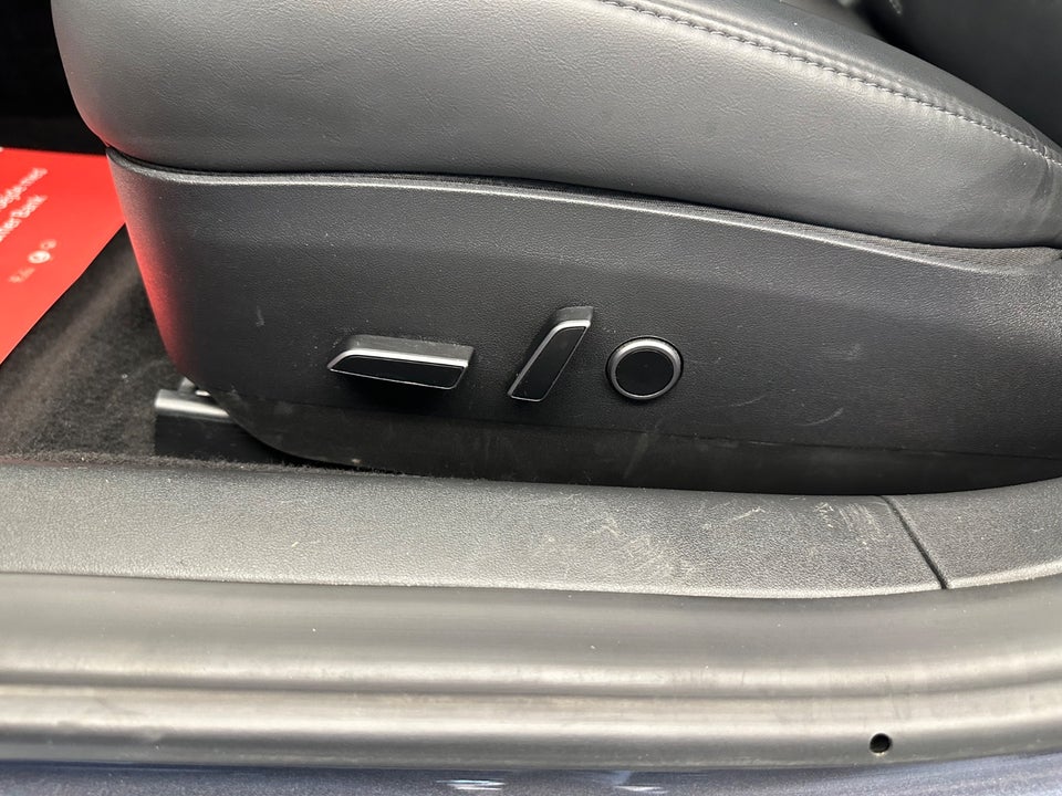 Tesla Model 3 Long Range AWD 4d