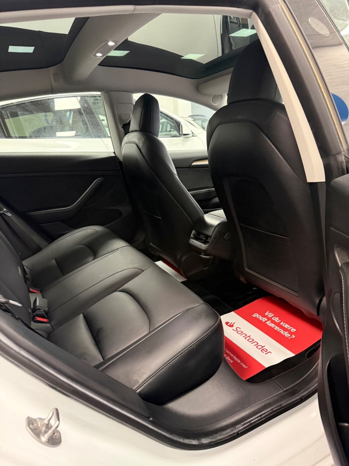 Tesla Model 3 Long Range AWD 4d