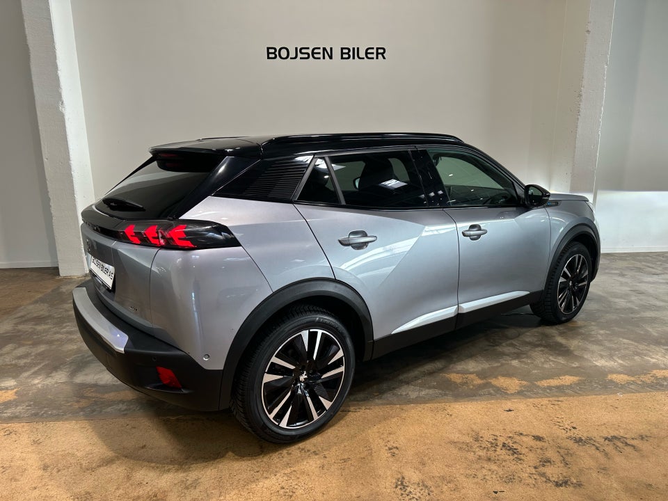 Peugeot e-2008 50 GT Sky 5d