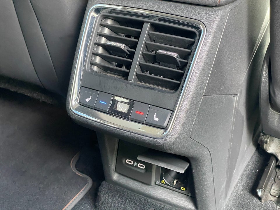Skoda Enyaq 80 iV Plus Suite 5d