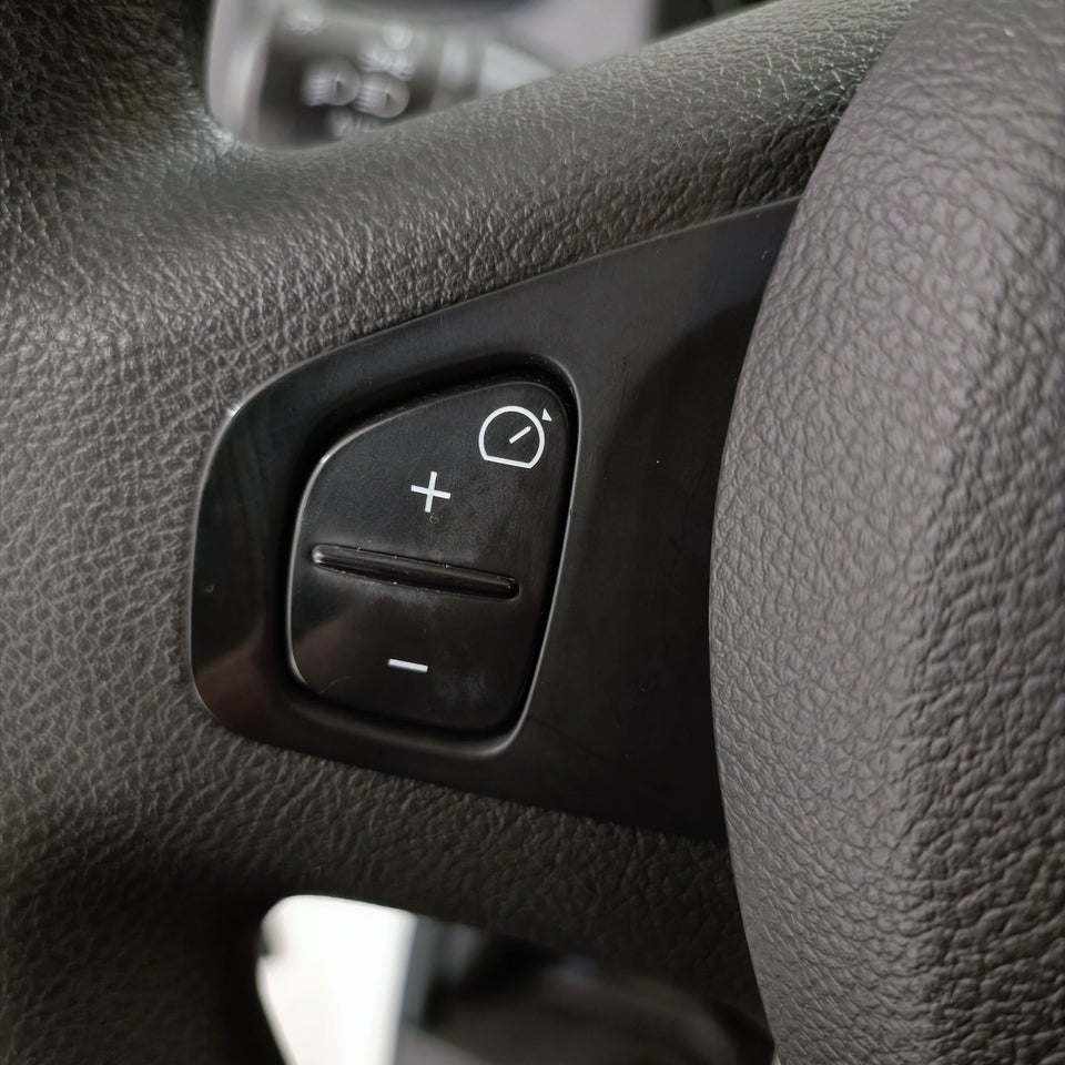 Renault Trafic T29 2,0 dCi 145 L2H1