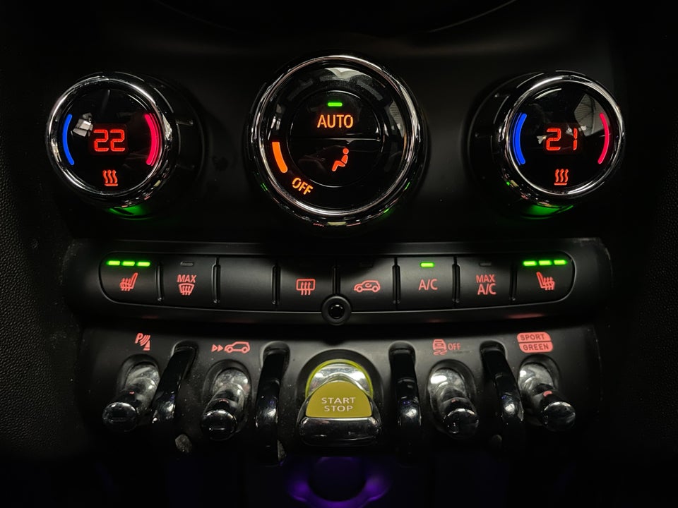 MINI Cooper SE Maximise 3d