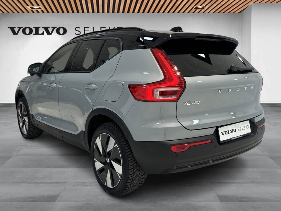 Volvo XC40 ReCharge Extended Range Plus 5d