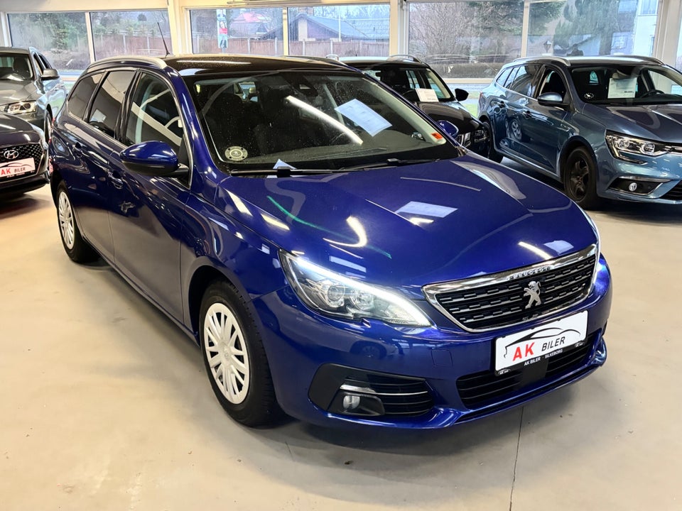 Peugeot 308 1,5 BlueHDi 130 Allure Sky SW 5d