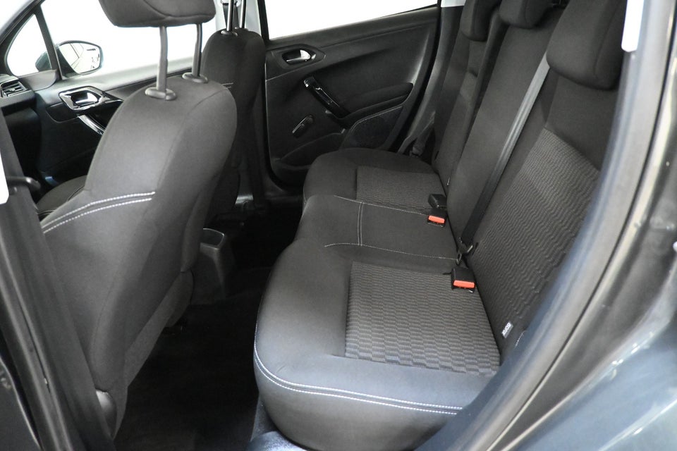 Peugeot 208 1,2 VTi 82 Envy 5d