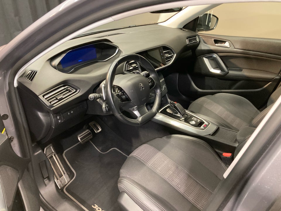 Peugeot 308 1,5 BlueHDi 130 Edition:210+ SW EAT8 5d