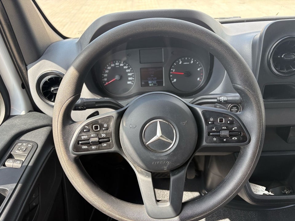 Mercedes Sprinter 214 2,2 CDi A2 Kassevogn aut. FWD