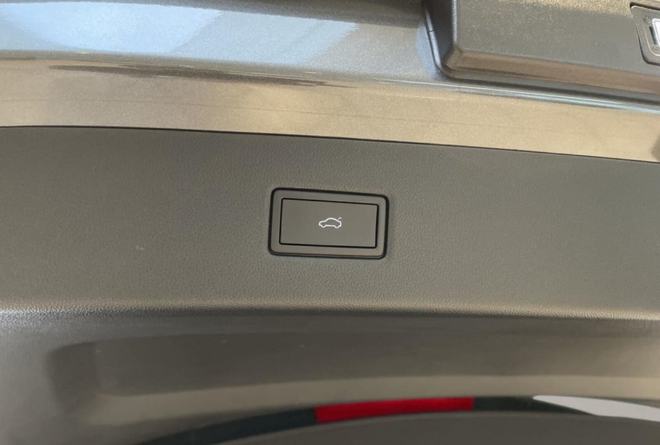 Ford Explorer 82 Select Extended Range 5d