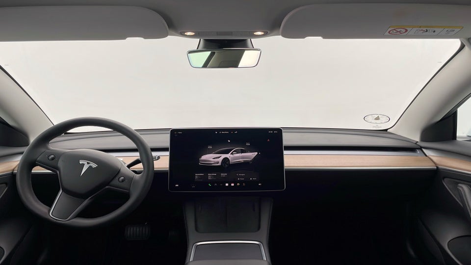 Tesla Model 3 RWD 4d