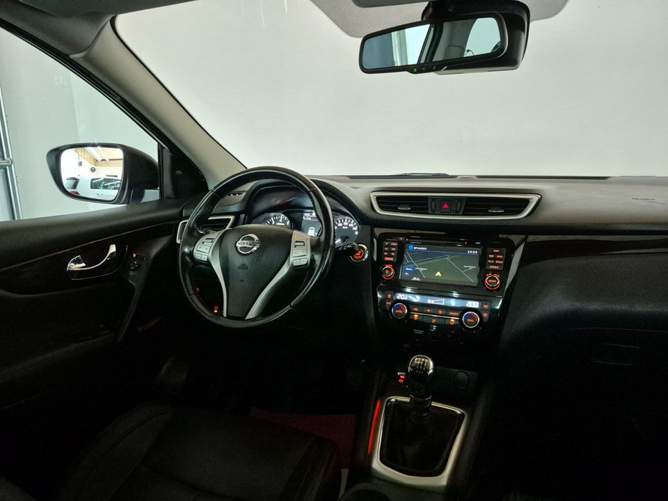 Nissan Qashqai 1,2 Dig-T 115 Tekna 5d