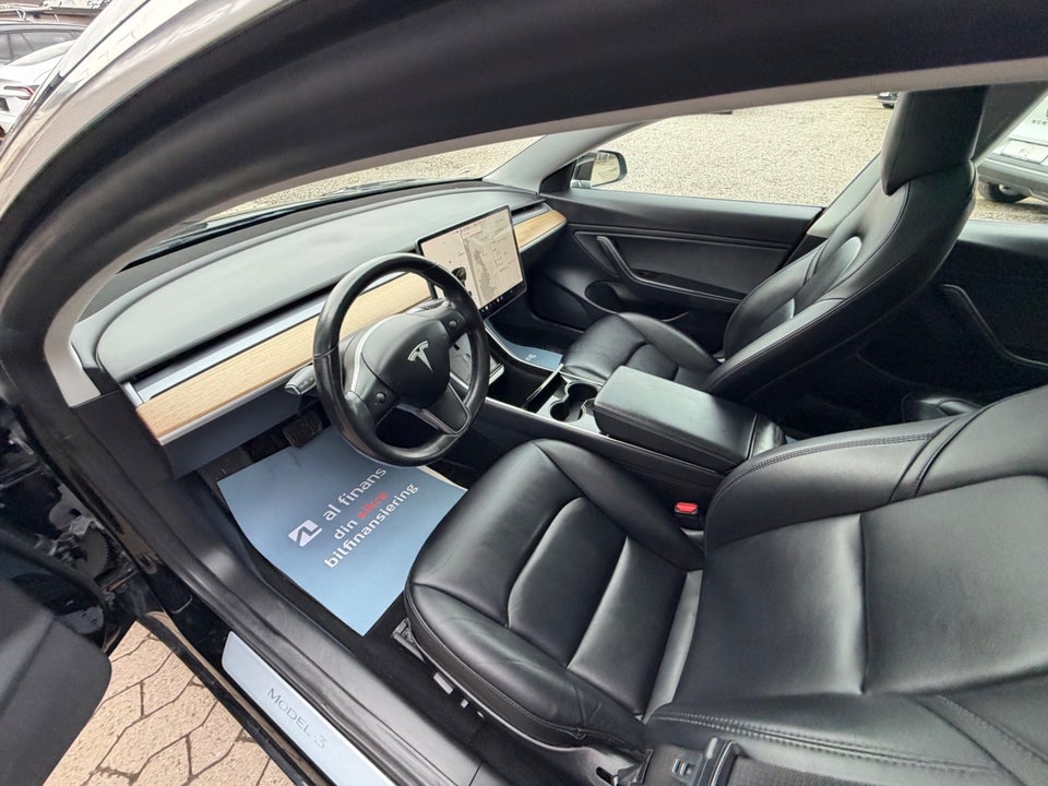 Tesla Model 3 Long Range AWD 4d