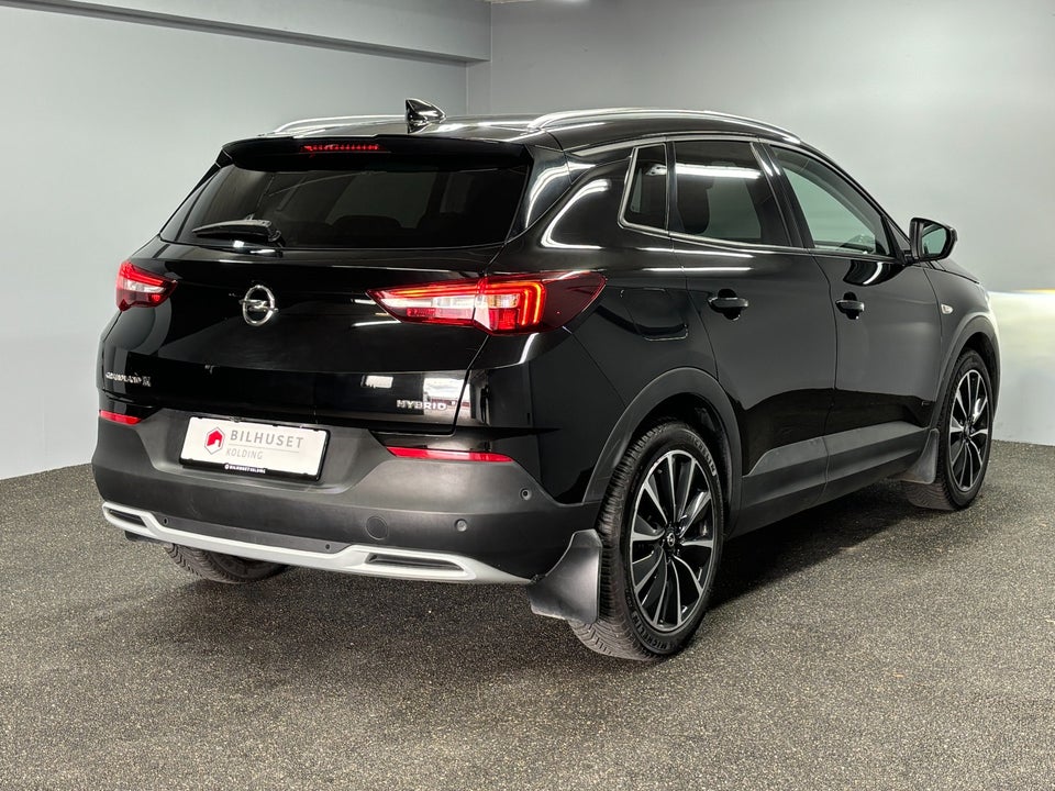 Opel Grandland X 1,6 Hybrid Innovation aut. 5d