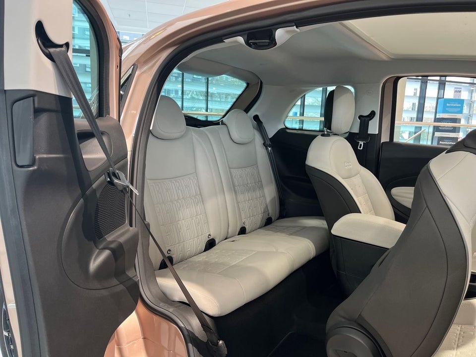 Fiat 500e 42 la Prima 3+1 4d