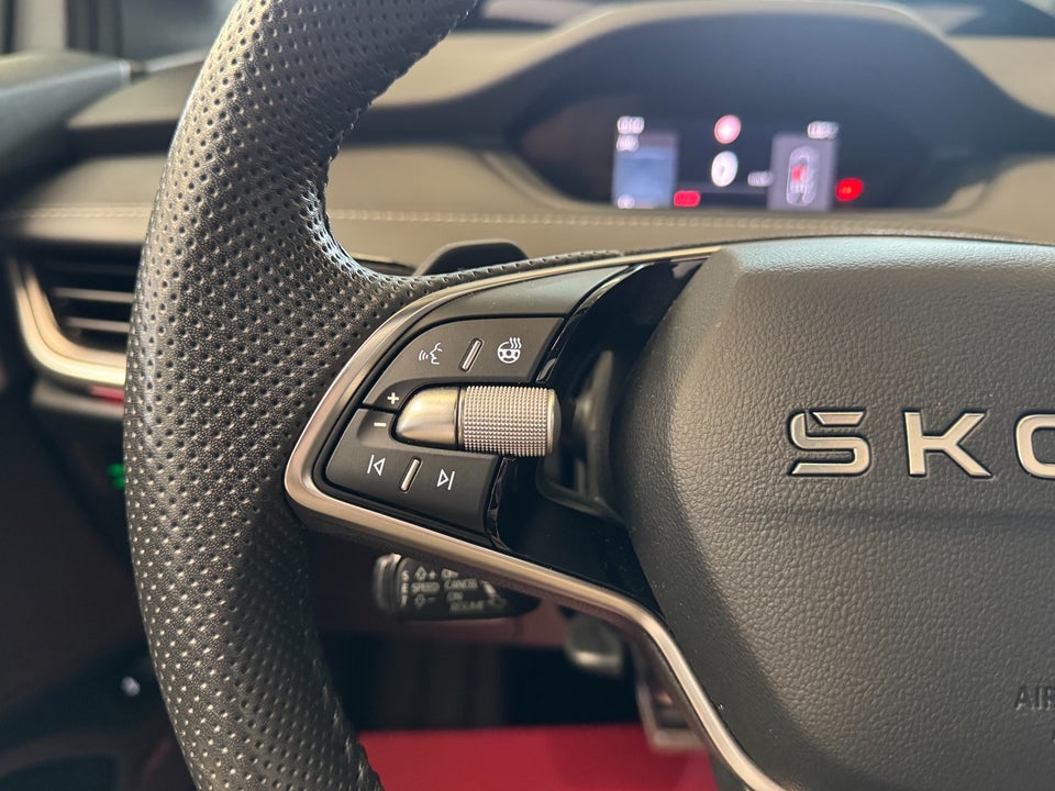 Skoda Enyaq 85x iV Sportline Maxx 5d