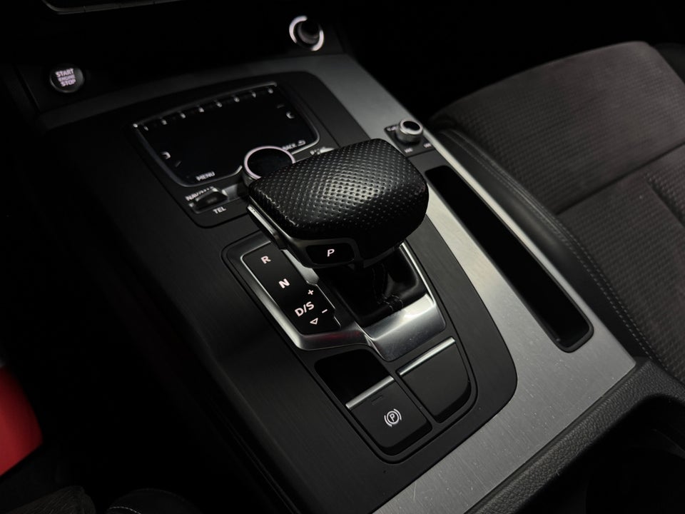 Audi Q5 2,0 TDi 190 S-line quattro S-tr. 5d