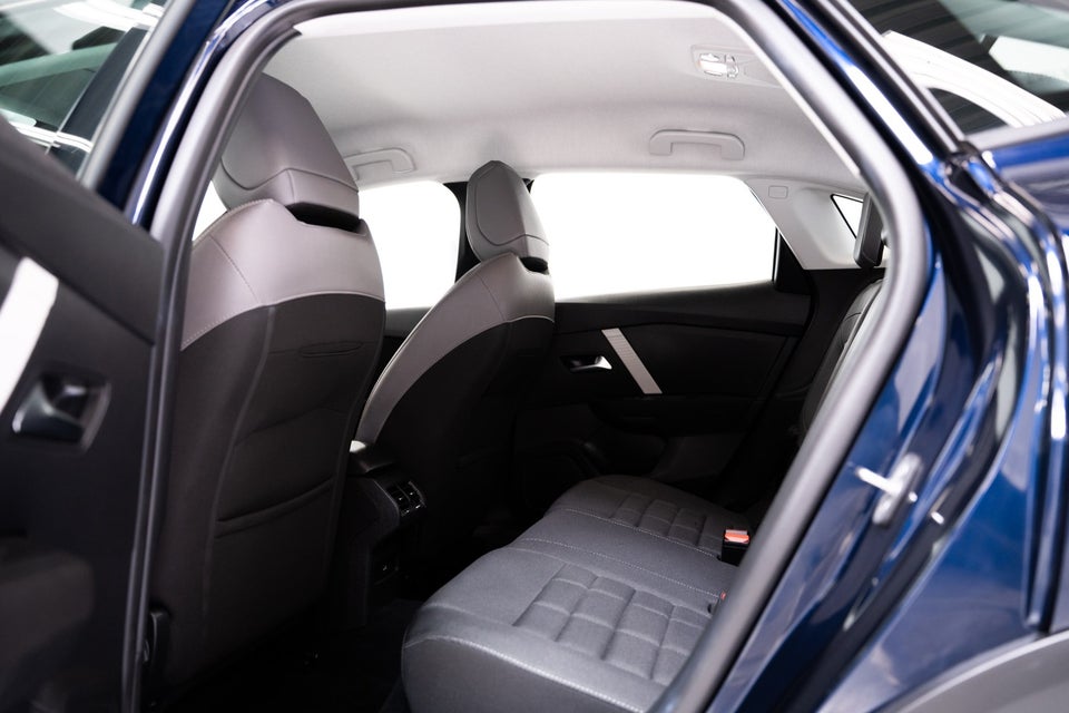 Citroën ë-C4 X 54 Plus 4d