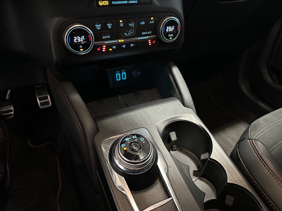 Ford Kuga 2,5 PHEV ST-Line X CVT 5d