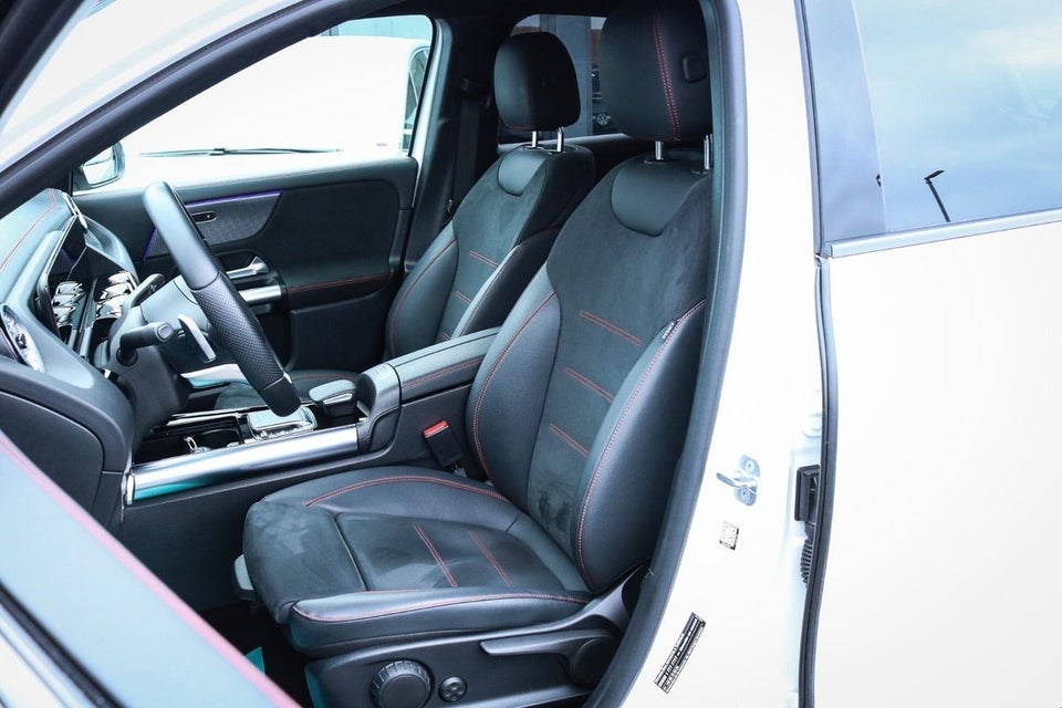 Mercedes EQA350 AMG Line 4Matic 5d