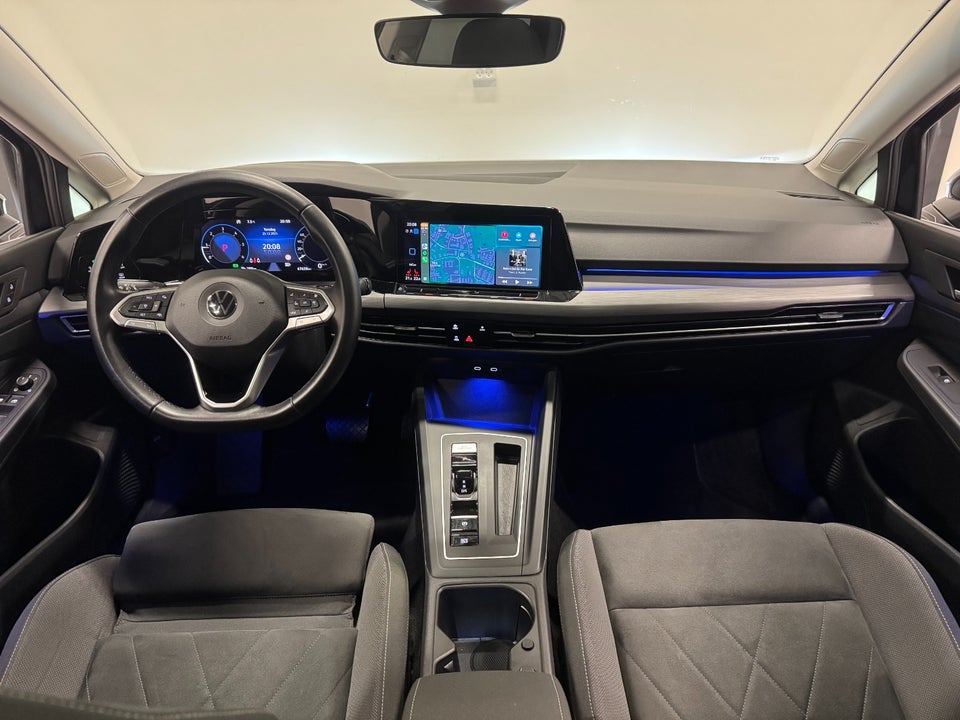 VW Golf VIII 2,0 TDi 150 Style DSG 5d