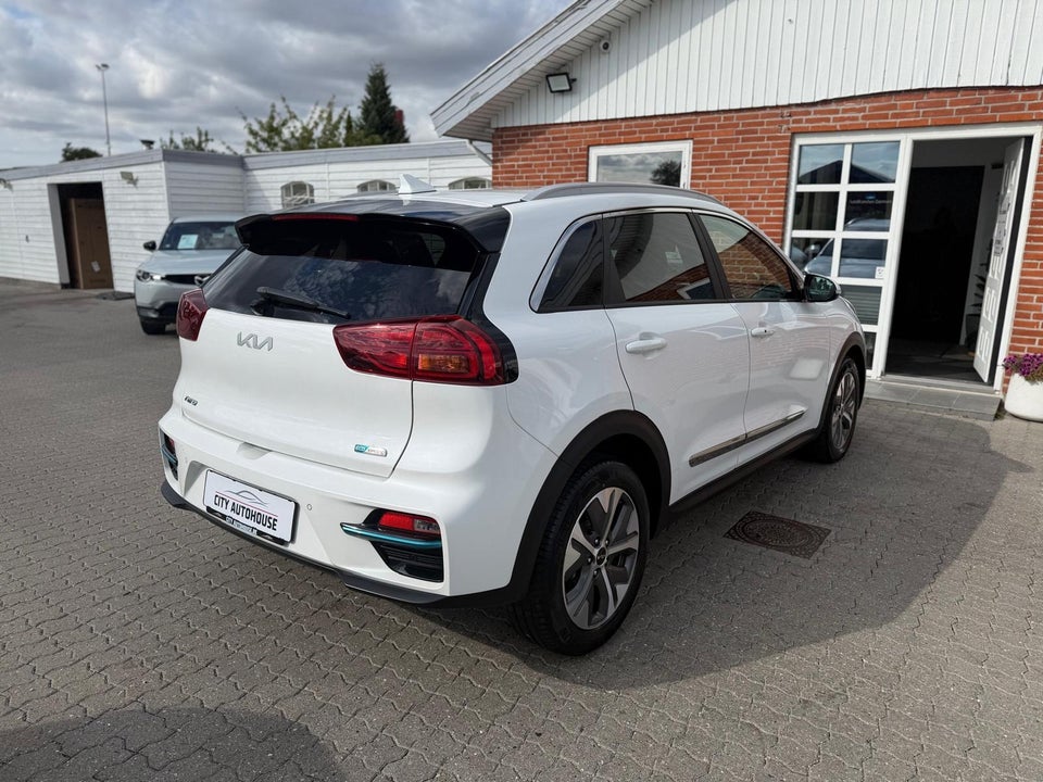 Kia Niro 64 EV Prestige 5d