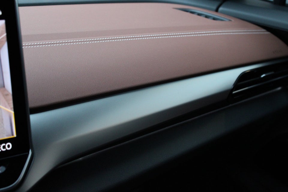 VW ID.4 77 Style 4Motion 5d