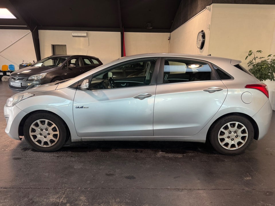 Hyundai i30 1,6 CRDi 110 Style Eco 5d